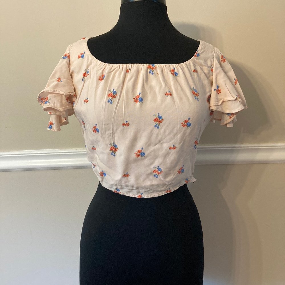 Forever 21 Light Pink Floral Crop Top w/ Ruffles